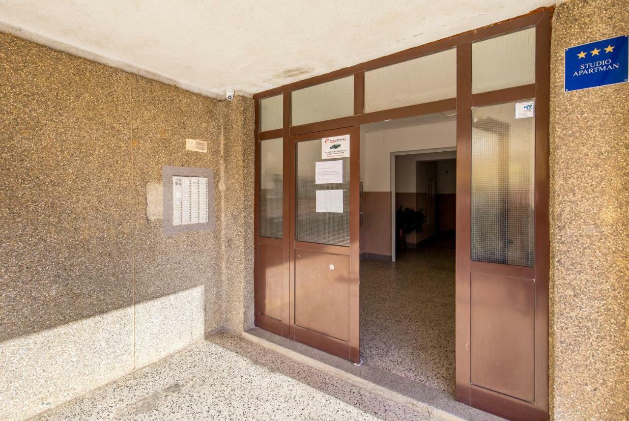 Consensus Apartment Rijeka Exterior photo